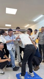 诗|圣手炼利器！